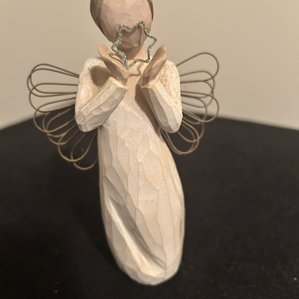 Willow Tree Carved Cream and Tan Angel Sculpture w/ Star “Bright”